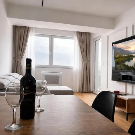 Elitestay Luxury Skyline Free Parking 5km To Center Апартаменты Скопье